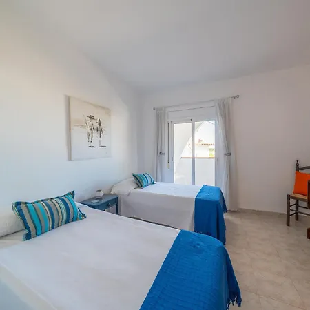 Well-appointed In L Escala