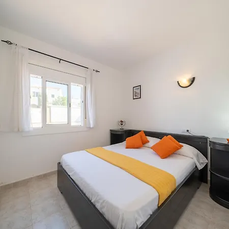 Villa Well-appointed In L Escala