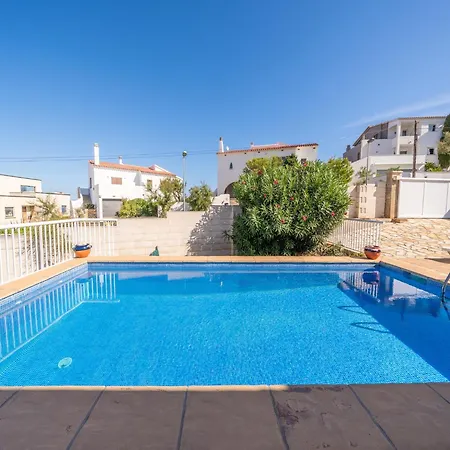 Well-appointed In L Escala * L'Escala